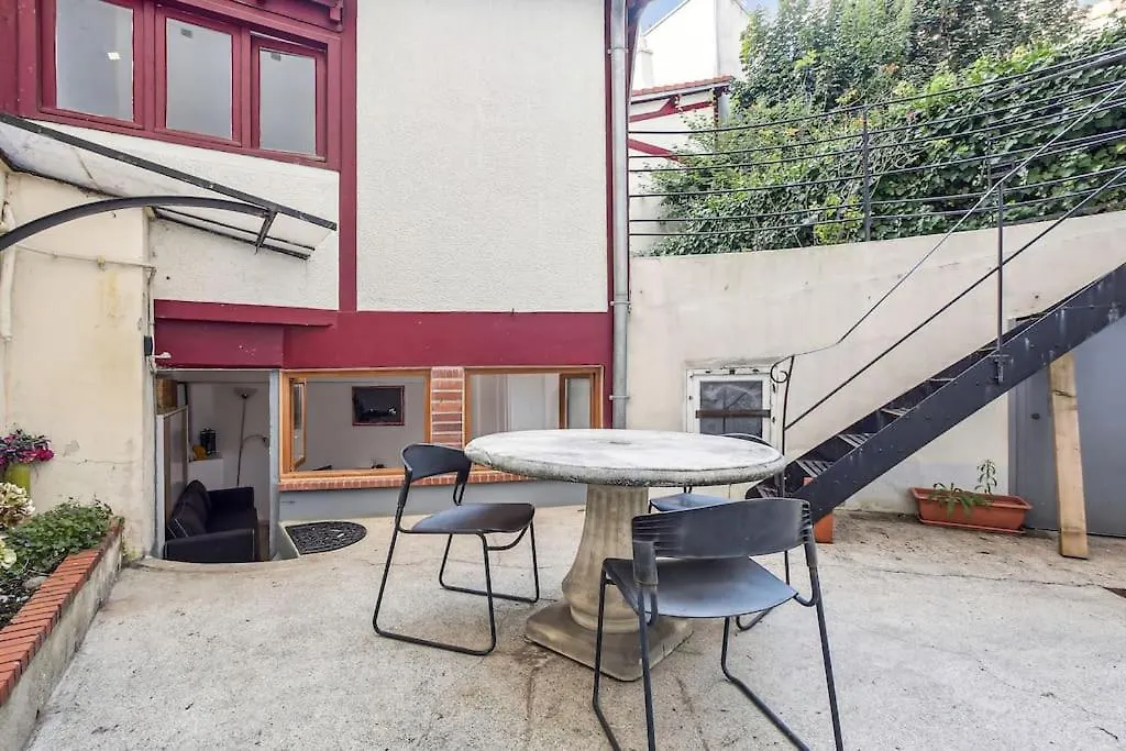Διαμέρισμα Studio With Little Garden-Terrace At Trocadero Παρίσι